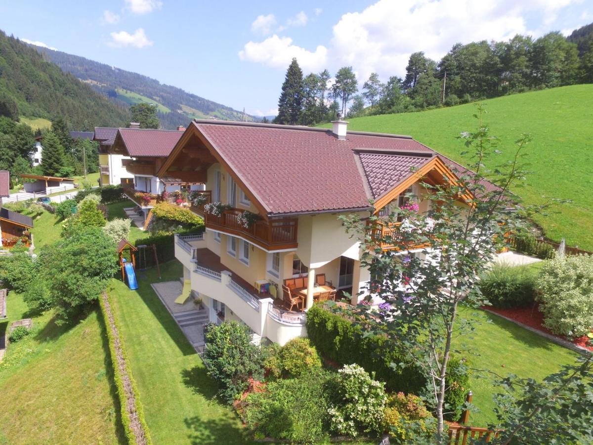 קליינארל Modern Apartment In Salzburger With Terrace מראה חיצוני תמונה
